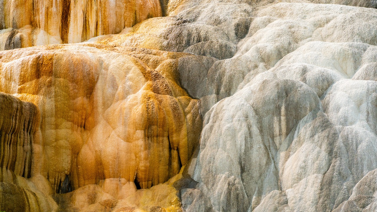 Experience the Beauty of Yellowstone's Geothermal Features